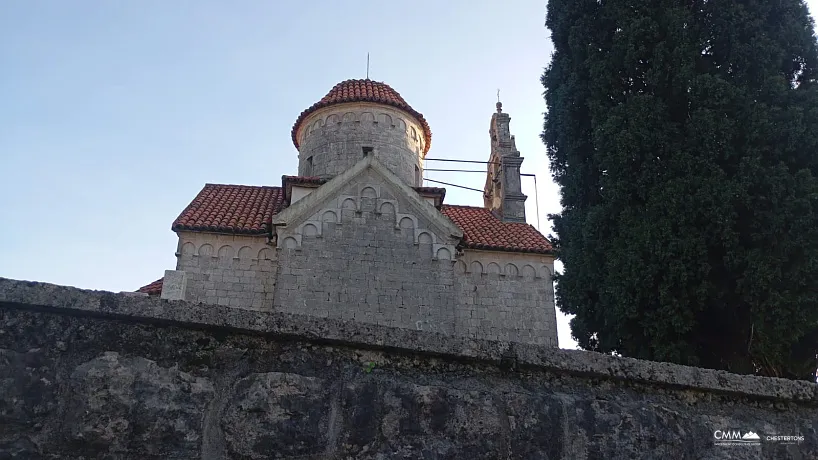 6902 Villas with a swimming pool in a residential complex in a quiet area